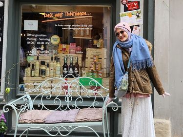 Blogger Maulida looks at the camera.